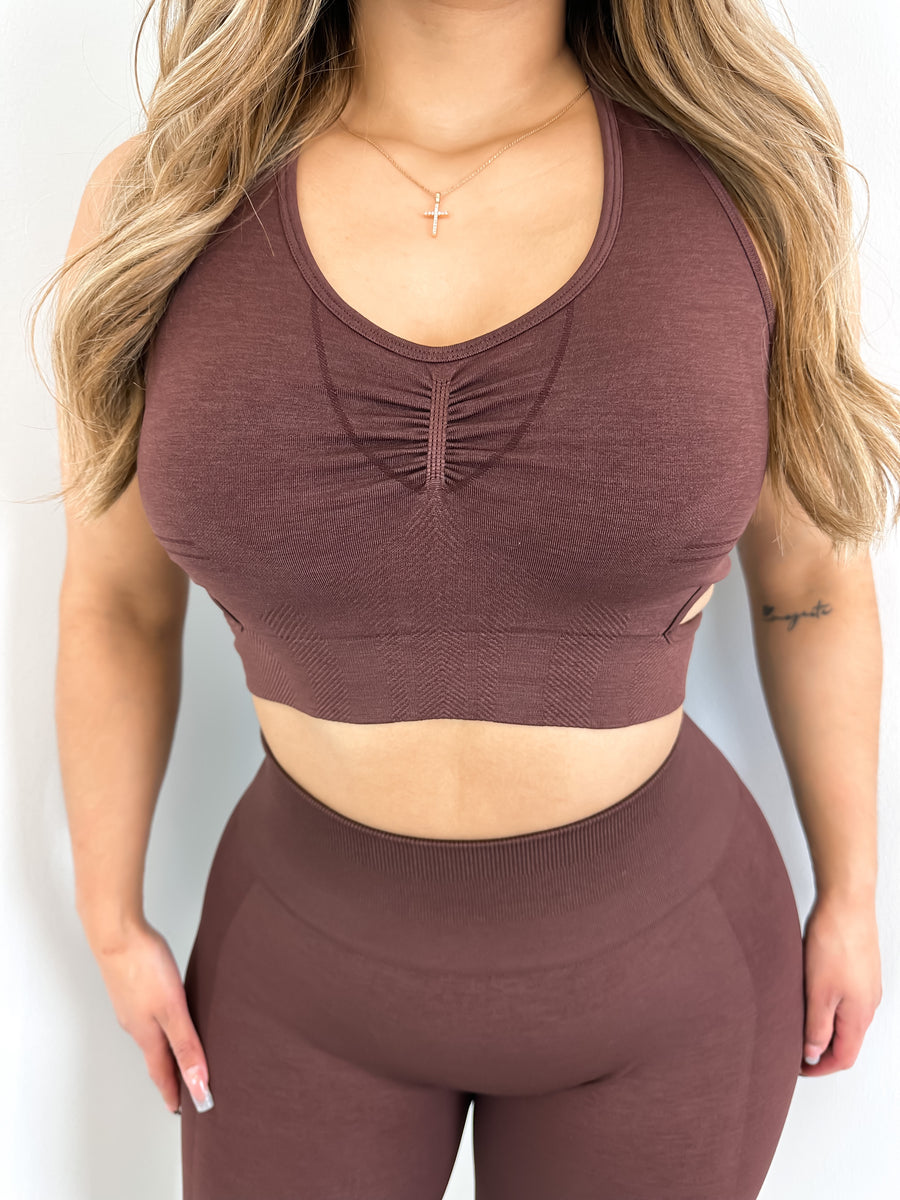 Glamorous 2.0 Sports Bra (Chocolate) – Shop Peachy Bunz