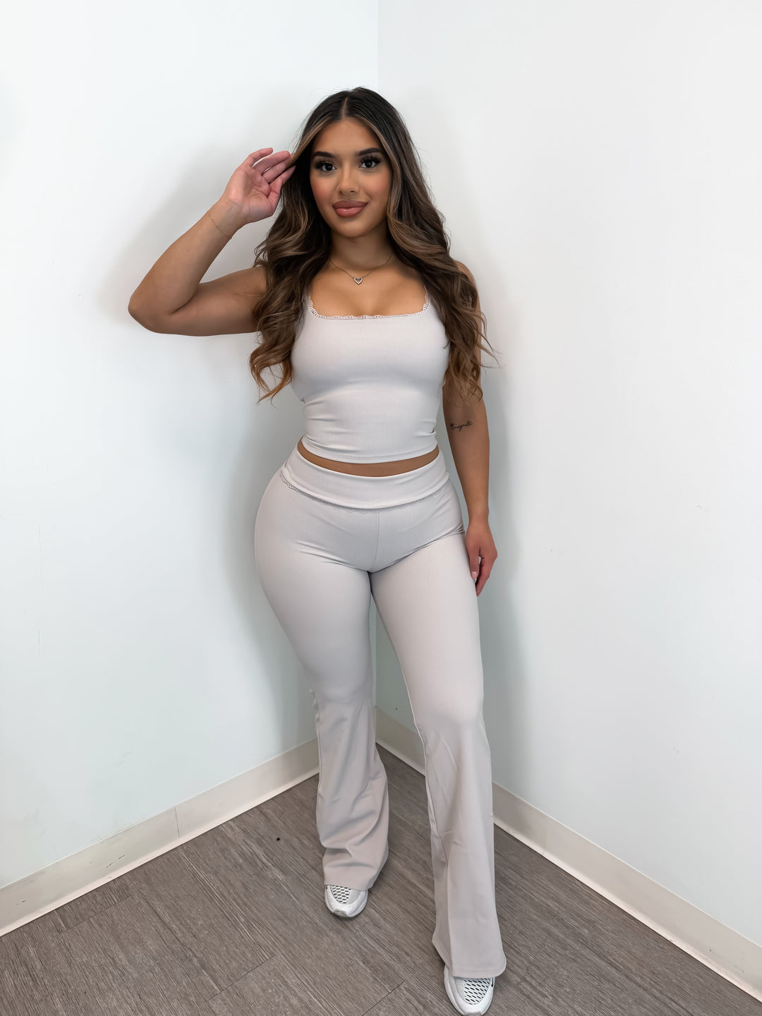 Lovely Lace Flare Leggings – Shop Peachy Bunz